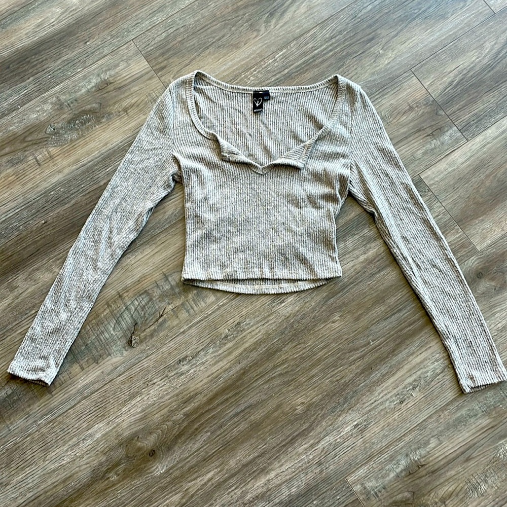 Grey V-neck Ribbed Long Sleeve Sweater